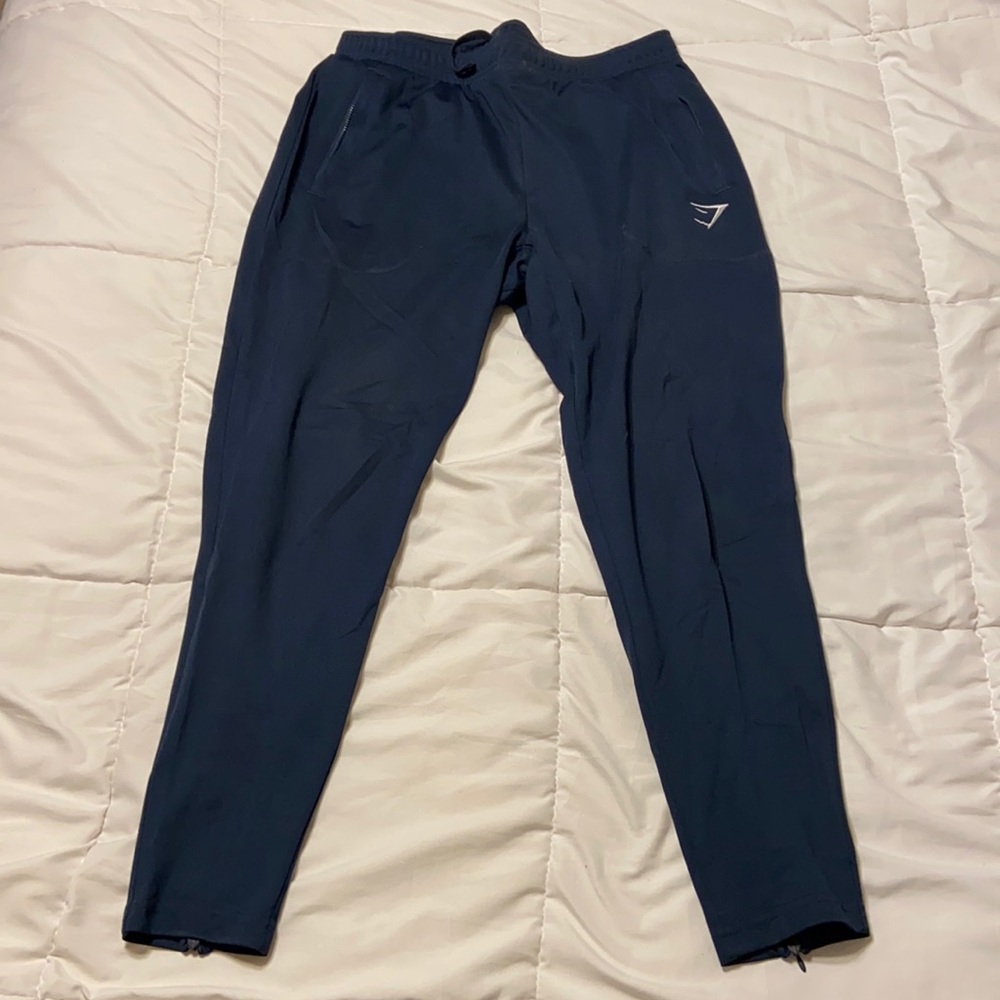 Gym shark joggers size L